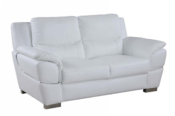 Global United 4572 - Leather Match Loveseat in White color.