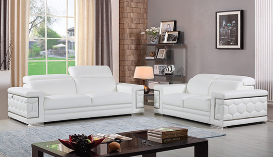 Global United Furniture 692 Genuine Italian Leather 2PC Sofa Set in White color.