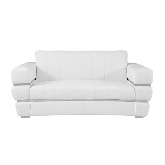 Global United 904 - Genuine Italian Leather Loveseat in White color.
